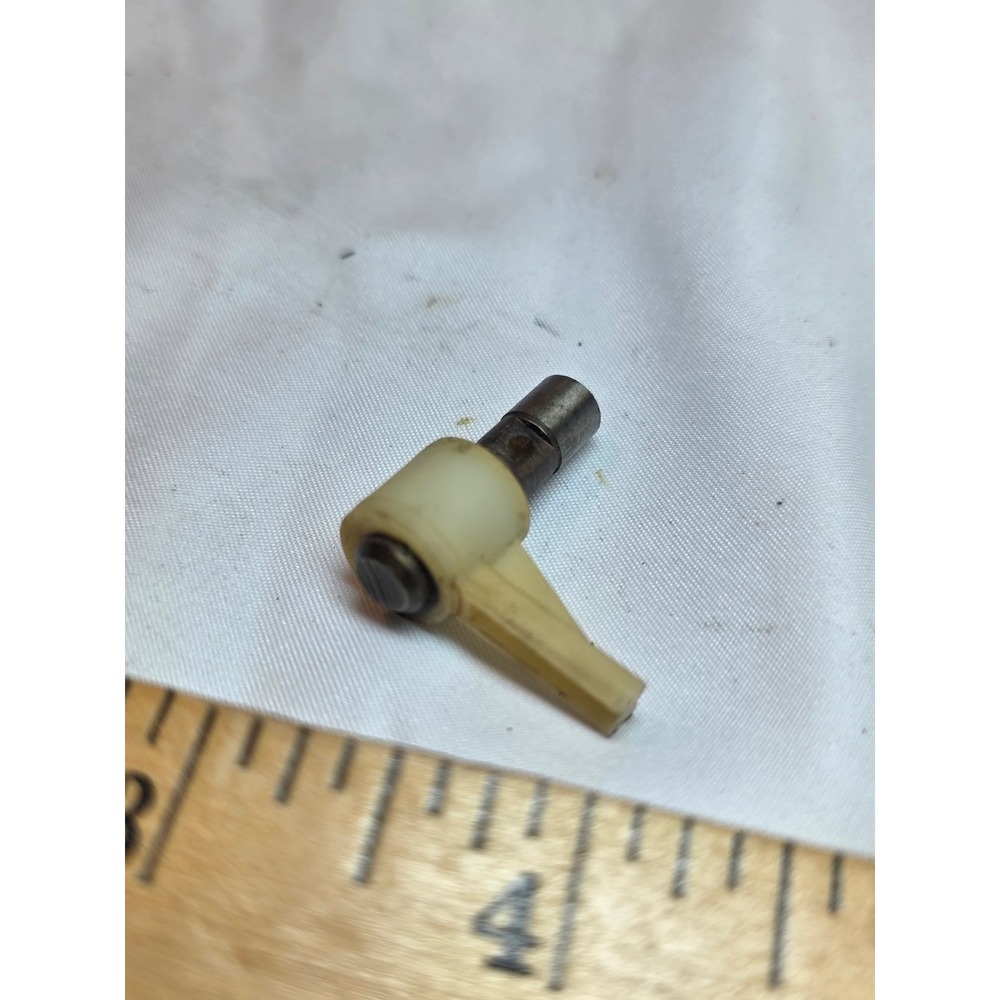 Singer 714 Sewing Machine Replacement Part Lever and Metal Post Assembly